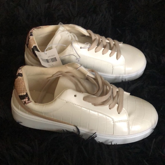 Altar’d State White/Blush/Snakeskin Sneakers - Picture 5 of 8